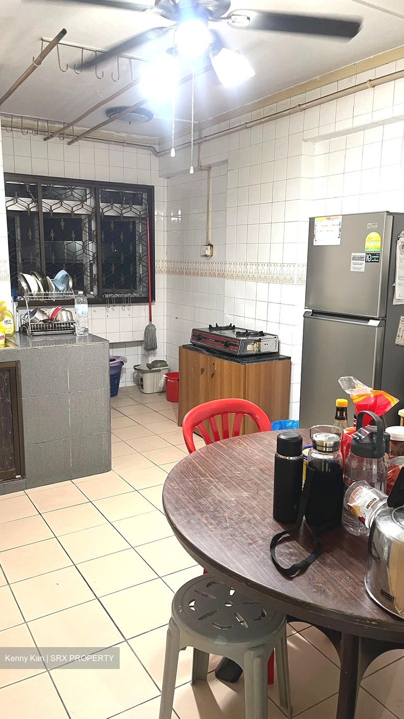 Blk 825 Jurong West Street 81 (Jurong West), HDB 5 Rooms #595898661